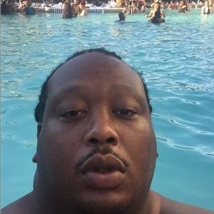 Meet your Posher, Tavares